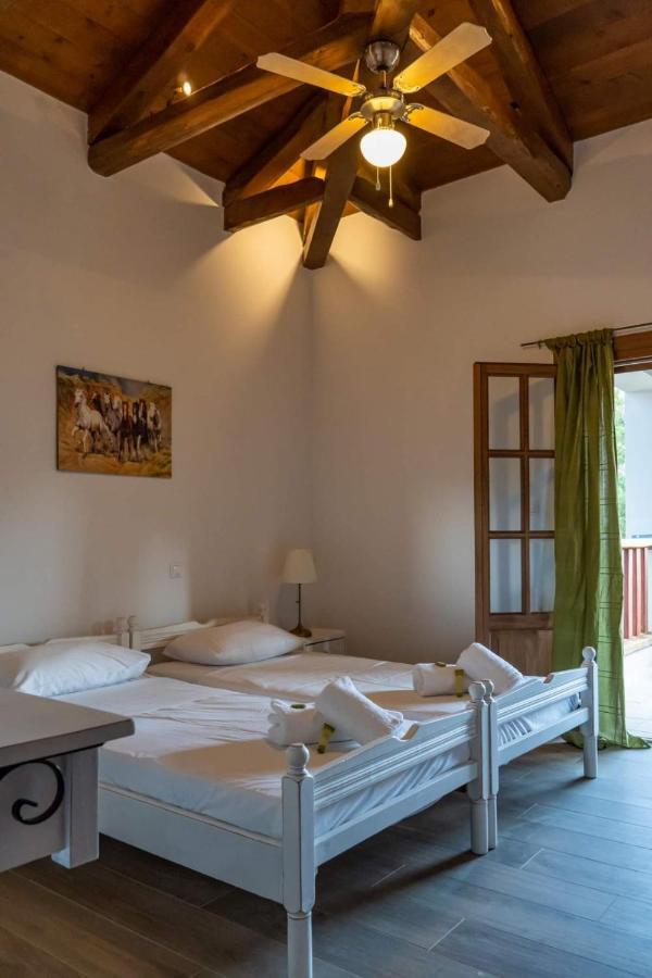 Platanos Villa Vasiliki  Luaran gambar
